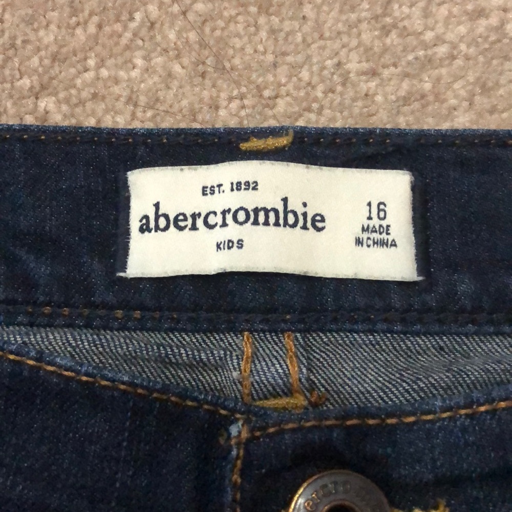 Jean shorts - Picture 3 of 3